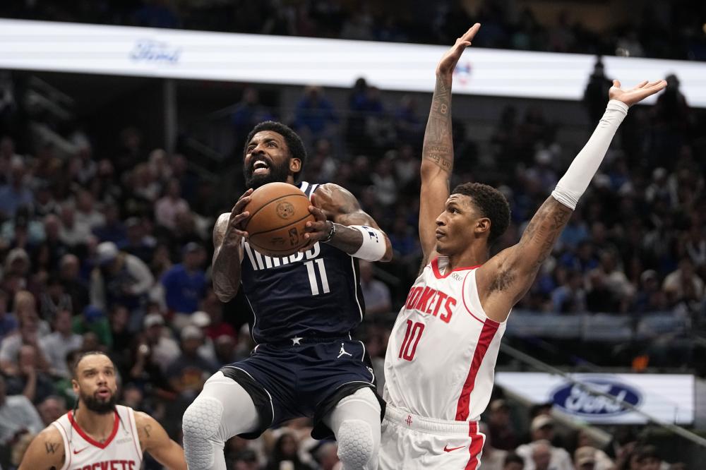 并在比赛中 并在比赛中