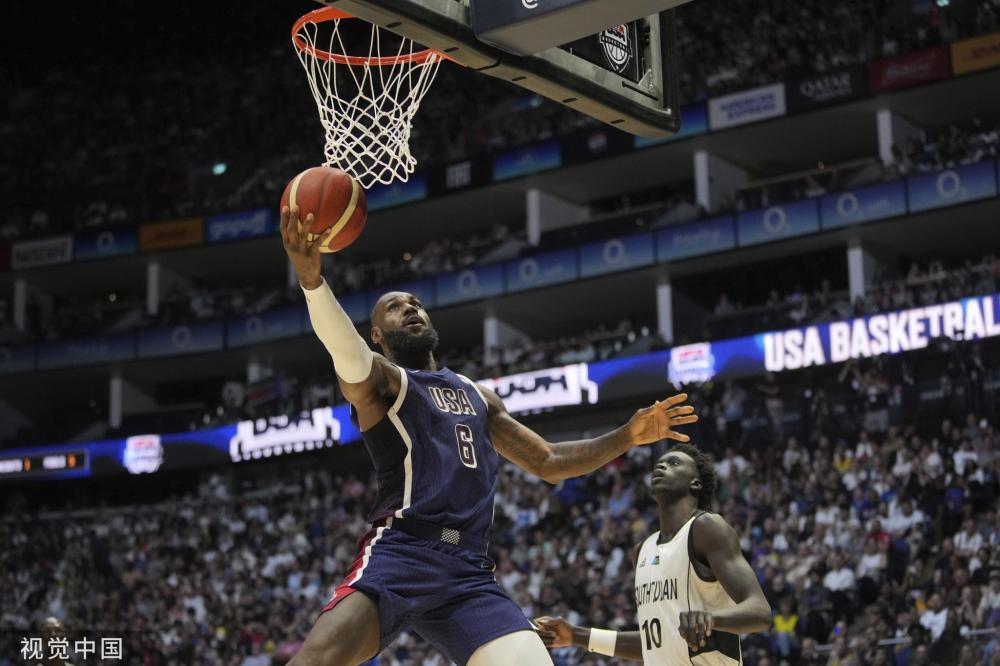 正式迈入她 正式迈入她