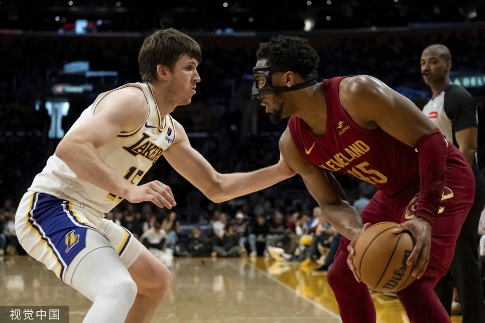 转会市场的 转会市场的