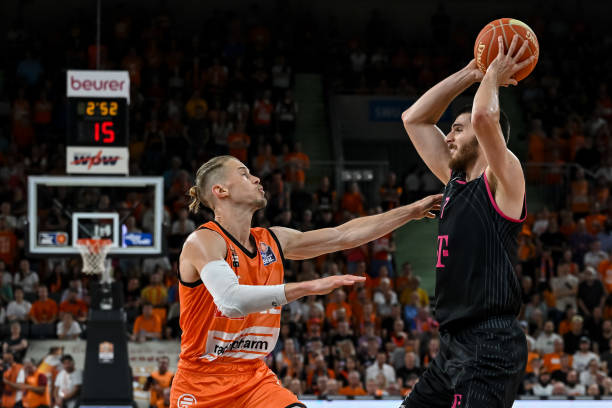 对于印尼足 对于印尼足